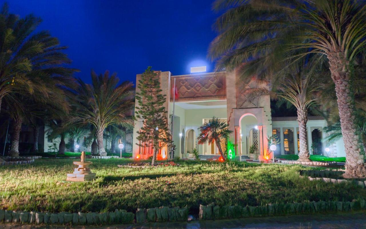El Mouradi Douz Hotel Exterior foto
